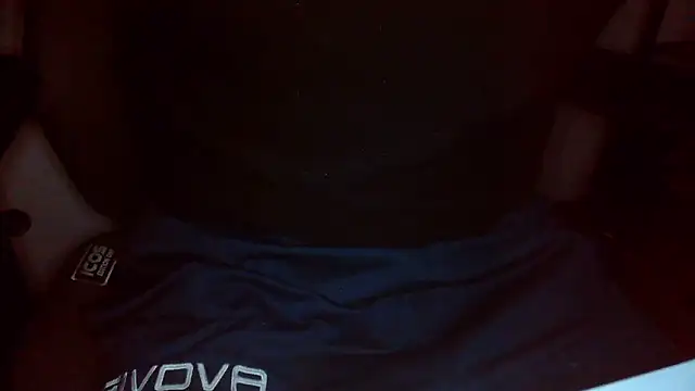 Snapshot of topg84 chatting on April 7, 2026, 6:10 pm topg84 online show from April 7, 2026, 6:10 pm