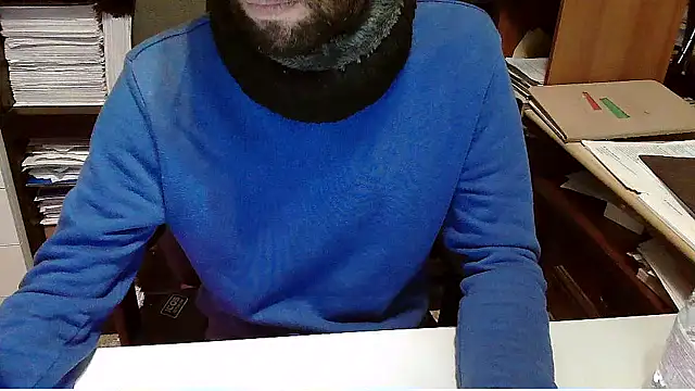 Snapshot of topg84 chatting on November 8, 2025, 5:49 pm topg84 online show from November 8, 2025, 5:49 pm