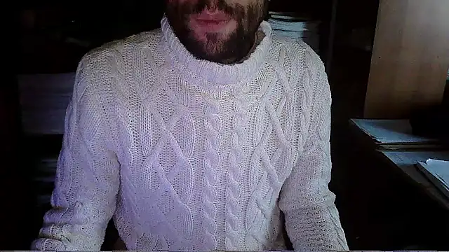 Snapshot of topg84 chatting on October 28, 2025, 7:18 am topg84 online show from October 28, 2025, 7:18 am