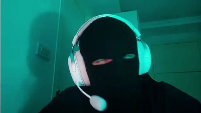 scolor online show from November 2, 2025, 1:49 pm