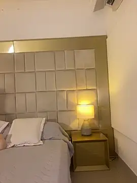 Snapshot of IsabellaDarrell_ts chatting on February 3, 2026, 12:10 pm IsabellaDarrell ts online show from February 3, 2026, 12:10 pm