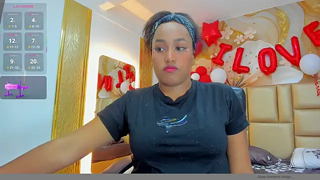 Snapshot of NahomiWalker_ chatting on February 15, 2026, 7:57 pm NahomiWalker online show from February 15, 2026, 7:57 pm