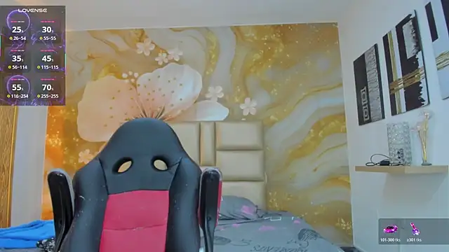 Snapshot of NahomiWalker_ chatting on February 28, 2026, 8:08 pm NahomiWalker online show from February 28, 2026, 8:08 pm