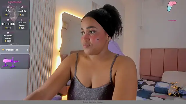 Snapshot of NahomiWalker_ chatting on January 8, 2026, 8:04 pm NahomiWalker online show from January 8, 2026, 8:04 pm