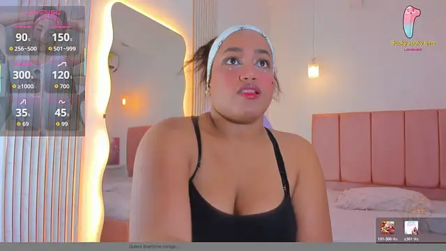 Snapshot of NahomiWalker_ chatting on January 13, 2026, 8:24 pm NahomiWalker online show from January 13, 2026, 8:24 pm