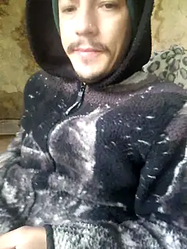 bbyxklaus online show from November 29, 2025, 12:05 pm