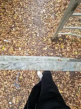 bbyxklaus online show from November 3, 2025, 11:14 am