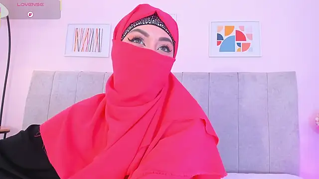 Snapshot of fatiima_ chatting on April 15, 2026, 7:07 pm fatiima online show from April 15, 2026, 7:07 pm
