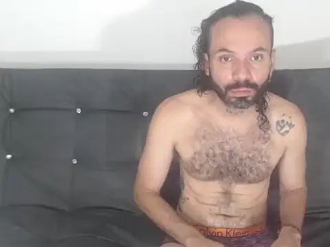 Snapshot of Frank_jeanpaul chatting on November 16, 2025, 9:30 pm Frank jeanpaul online show from November 16, 2025, 9:30 pm