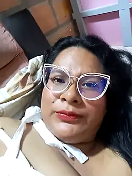 Snapshot of celeste122595 chatting on April 22, 2026, 2:57 pm celeste122595 online show from April 22, 2026, 2:57 pm