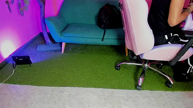 ArohomLester online show from March 3, 2026, 1:18 pm