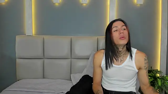 Snapshot of ArohomLester chatting on November 21, 2025, 11:04 pm ArohomLester online show from November 21, 2025, 11:04 pm