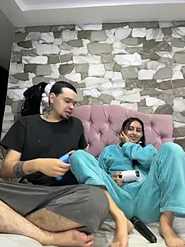 zelda kuro online show from November 27, 2025, 3:18 am