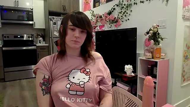 Trickylucy555 online show from October 19, 2025, 6:38 am