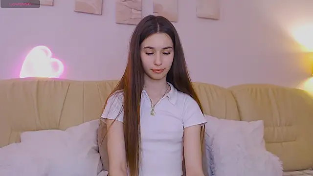 Bella Rosee4u online show from April 21, 2026, 12:45 pm