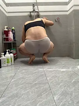 HinayLa online show from January 9, 2026, 2:13 pm