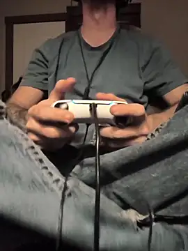 Snapshot of SirDirty34 chatting on December 4, 2025, 3:27 am SirDirty34 online show from December 4, 2025, 3:27 am