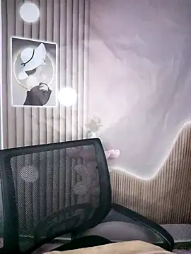 Fish yellow online show from November 26, 2025, 3:34 pm