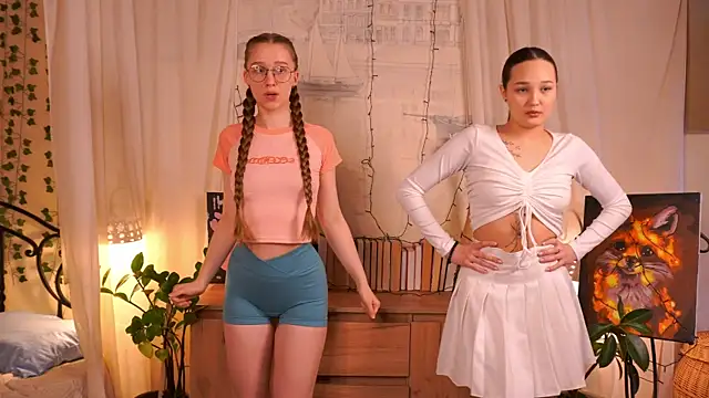 ArianaSweazy online show from November 1, 2025, 11:04 am