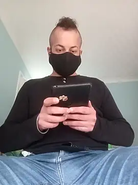 Snapshot of Imyourguy2025 chatting on October 30, 2025, 1:20 pm Imyourguy2025 online show from October 30, 2025, 1:20 pm