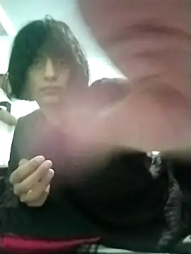 Snapshot of sophiasleepy1 chatting on November 17, 2025, 11:47 am sophiasleepy1 online show from November 17, 2025, 11:47 am