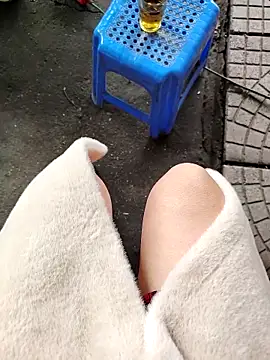 Snapshot of Mina-02 chatting on February 10, 2026, 7:40 am Mina-02 online show from February 10, 2026, 7:40 am