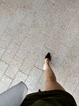 Snapshot of Mina-02 chatting on March 1, 2026, 2:33 am Mina-02 online show from March 1, 2026, 2:33 am