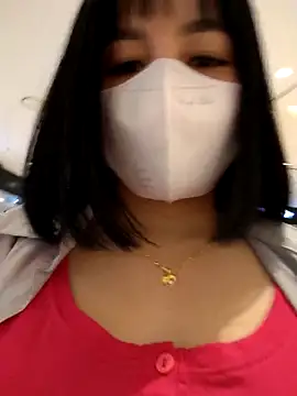 Snapshot of Mina-02 chatting on March 13, 2026, 9:25 am Mina-02 online show from March 13, 2026, 9:25 am