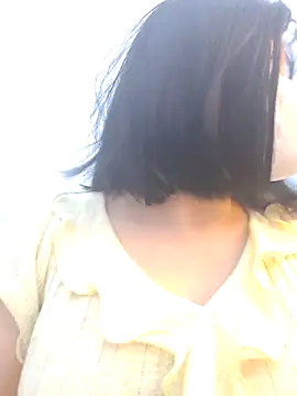 Snapshot of Mina-02 chatting on April 14, 2026, 11:15 am Mina-02 online show from April 14, 2026, 11:15 am