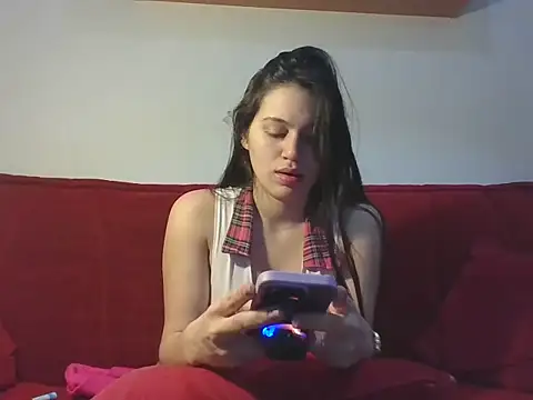 roma22honey online show from November 28, 2025, 4:18 pm