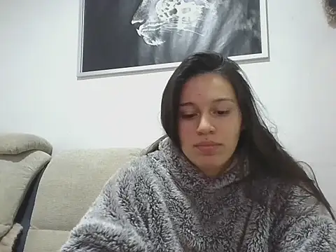 roma22honey online show from October 19, 2025, 5:59 pm