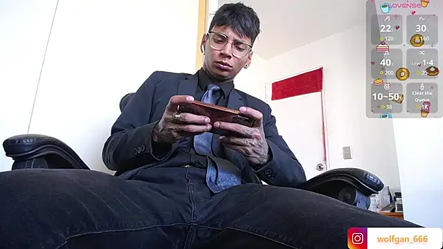 Snapshot of nathan_aress6666 chatting on December 22, 2025, 9:48 pm nathan aress6666 online show from December 22, 2025, 9:48 pm