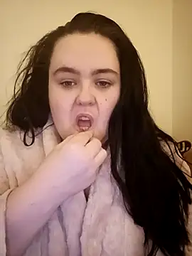 Maya 29x online show from December 14, 2025, 7:30 pm