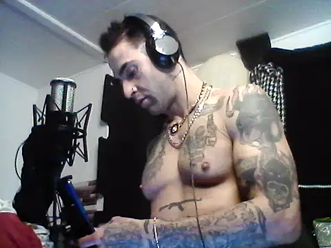 alphacloudGod online show from February 27, 2026, 5:02 pm