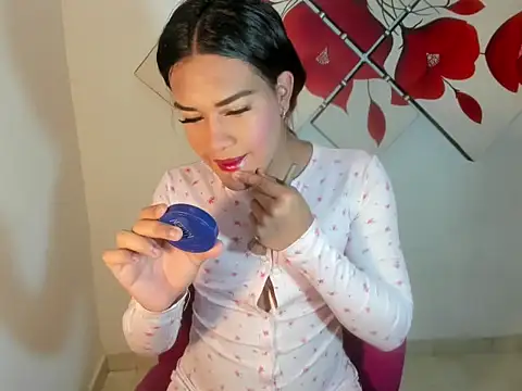 Wednesholestarr online show from November 5, 2025, 1:36 pm