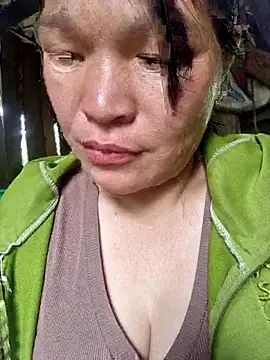 Snapshot of chipu06 chatting on April 2, 2026, 5:14 am chipu06 online show from April 2, 2026, 5:14 am