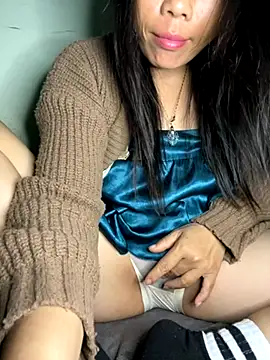 Snapshot of Winny-sexy chatting on December 2, 2025, 3:36 pm Winny-sexy online show from December 2, 2025, 3:36 pm