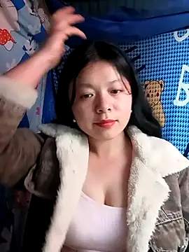 Snapshot of lisa-bae00 chatting on March 11, 2026, 12:32 pm lisa-bae00 online show from March 11, 2026, 12:32 pm