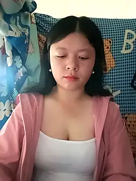Snapshot of lisa-bae00 chatting on May 2, 2026, 12:05 am lisa-bae00 online show from May 2, 2026, 12:05 am
