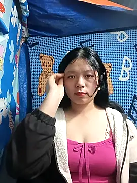 Snapshot of lisa-bae00 chatting on December 16, 2025, 12:20 pm lisa-bae00 online show from December 16, 2025, 12:20 pm