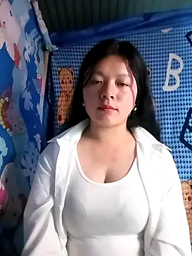 Snapshot of lisa-bae00 chatting on April 20, 2026, 12:41 pm lisa-bae00 online show from April 20, 2026, 12:41 pm