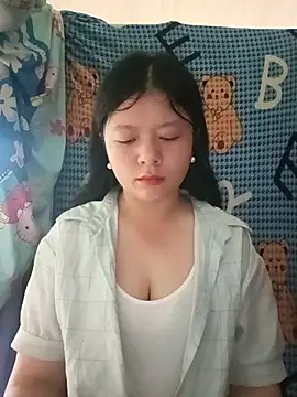 Snapshot of lisa-bae00 chatting on May 19, 2026, 11:23 pm lisa-bae00 online show from May 19, 2026, 11:23 pm