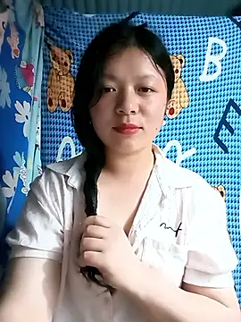 Snapshot of lisa-bae00 chatting on May 11, 2026, 2:45 pm lisa-bae00 online show from May 11, 2026, 2:45 pm