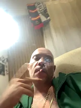 Snapshot of gitanoMad chatting on November 22, 2025, 7:46 pm gitanoMad online show from November 22, 2025, 7:46 pm