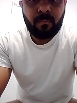 Sfdocom online show from October 29, 2025, 7:46 pm