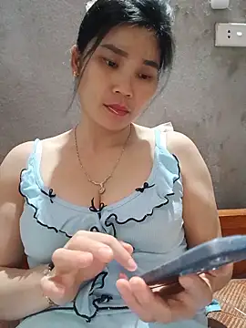 Snapshot of Bear_bear0 chatting on May 27, 2026, 12:09 am Bear bear0 online show from May 27, 2026, 12:09 am