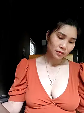 Snapshot of Bear_bear0 chatting on April 21, 2026, 1:42 am Bear bear0 online show from April 21, 2026, 1:42 am
