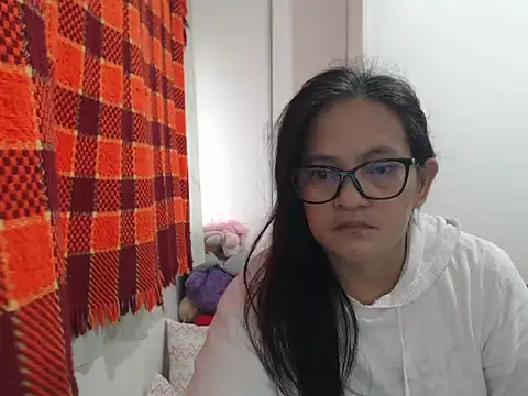 Snapshot of Kinkybela2025 chatting on August 7, 2026, 10:49 pm Kinkybela2025 online show from August 7, 2026, 10:49 pm