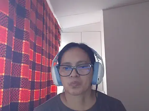 Snapshot of Kinkybela2025 chatting on June 4, 2026, 7:24 am Kinkybela2025 online show from June 4, 2026, 7:24 am