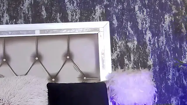 Snapshot of KendraNoir chatting on February 19, 2026, 1:13 am KendraNoir online show from February 19, 2026, 1:13 am